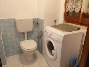 A bathroom at Casa Felice Még 21 kép