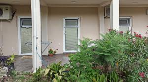 Um jardim em Java apartments - S & J