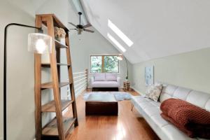 Ένα ή περισσότερα κρεβάτια σε δωμάτιο στο Massanutten retreat- hiking, river, waterpark, resort +29 φωτογραφίες
