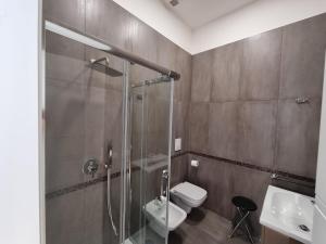 Kúpeľňa v ubytovaní BARBAJA SUITES IN STREET TOLEDO 205 + 37 fotografií