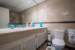Fotografie z fotogalerie ubytování Luxury Nueva Anadalucia Suits v destinaci Marbella