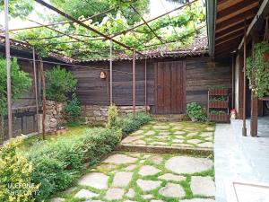 Zahrada ubytování Guest House Strumena