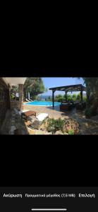 Bazén v ubytovaní Luxury villa with stunning panoramic sea view alebo v jeho blízkosti