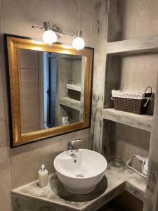 Foto dalla galleria di Christie's Luxury Suites a Sivota