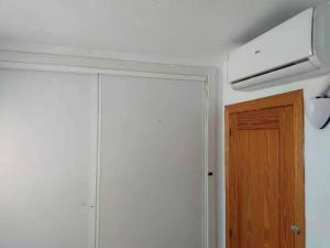 Zdjęcie z galerii obiektu Holiday Apartment Torres Montecarlo w mieście Benidorm
