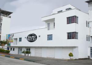 Afbeelding uit fotogalerij van La Casa Blanca Hotel in Buenaventura