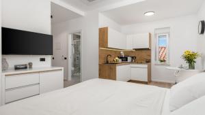 Gallery image of Apartments Bristol in Rijeka