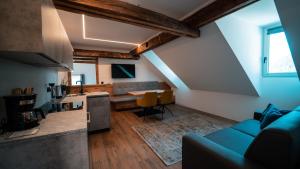 Foto dalla galleria di Apartment, historic Chalet & Guest House Neuhaus a San Sigismondo