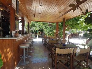 Restaurace v ubytování Kastraki Villas