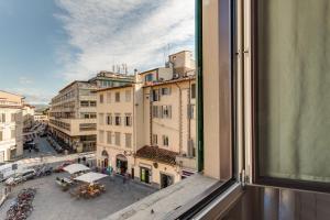 Afbeelding uit fotogalerij van Apartments Florence - Oriuolo Elegance in Florence