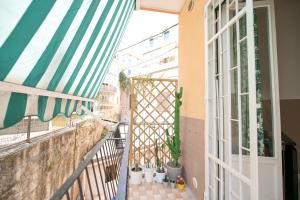 A balcony or terrace at Living Salerno B&b