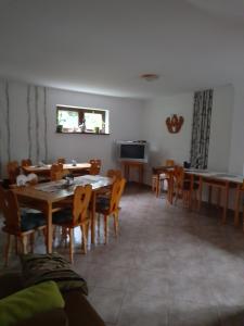 Posezení v ubytování Dwór Na Otulinie + 27 fotografií