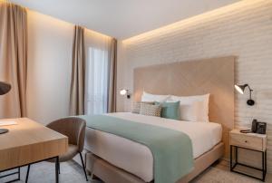 Lazure Hotel & Marina客房内的一张或多张床位
