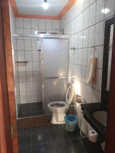 Ένα μπάνιο στο Casa temporada RA capitolio +11 φωτογραφίες