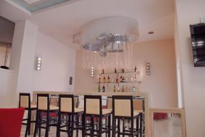 Nápoje v ubytování Glyfada Beach Hotel