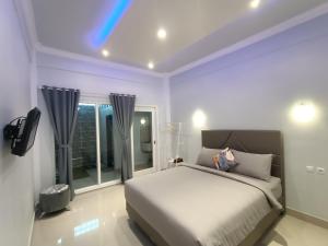 Giường trong phòng chung tại Bis homestay