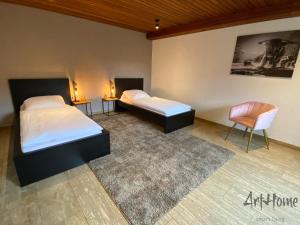 Posteľ alebo postele v izbe v ubytovaní ArtHome Luxury 4 Room Apartment close Metzingen