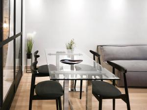 A seating area at 5 star lux suite in Kolonaki.