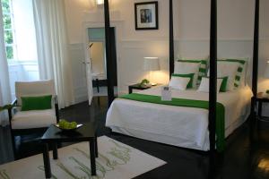 Säng eller sängar i ett rum på Chateau de Lissac