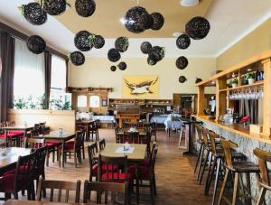 Restaurace v ubytování Hotel Racek