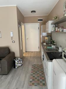 A kitchen or kitchenette at Dolce vista