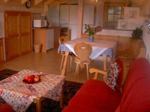 Kuchyň nebo kuchyňský kout v ubytování Haus Gehmacher-Maier - Chiemgau Karte