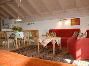 Posezení v ubytování Haus Gehmacher-Maier - Chiemgau Karte + 36 fotografií