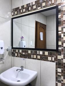Koupelna v ubytování Hotel Las Palmas