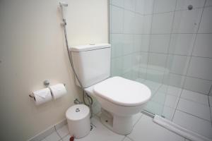 Baðherbergi á Stop Way Hotel São Luís