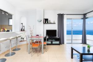 Kuchyň nebo kuchyňský kout v ubytování Paradise Beach Suite