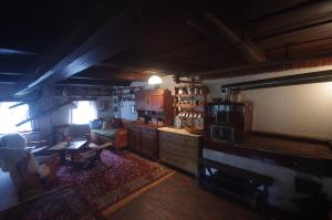 Lounge nebo bar v ubytování Chalupa Skalka