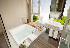Vannituba majutusasutuses Hotel Day Plus Teascape