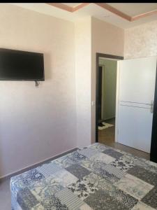 Televiisor ja/või meelelahutuskeskus majutusasutuses Comforts apartments 1