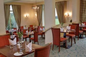 Εστιατόριο ή άλλο μέρος για φαγητό στο Kings Lynn Knights Hill Hotel & Spa, BW Signature Collection