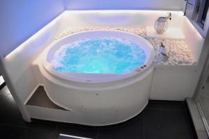 Foto Firas asuva majutusasutuse Ariana Eco Suites Adults Only galeriist