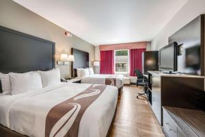 Sjónvarps- og/eða afþreyingartæki á Quality Inn Poughkeepsie