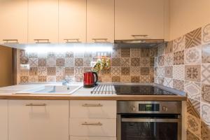 Ảnh trong thư viện ảnh của Apricot by halu! Cozy Apt next to Agia Sophia metro station ở Thessaloníki