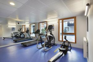 Фитнес-центр и/или тренажеры в Résidence Goélia Le Hameau