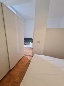 Zdjęcie z galerii obiektu Duomo - Amedei Cozy Apartment w Mediolanie