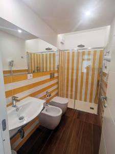 Kúpeľňa v ubytovaní Sorrento Punto It Apartment