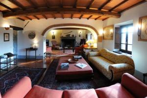 Posezení v ubytování Exclusive Villa Parrano - countryside with pool