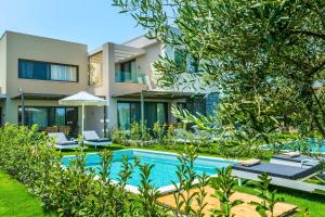 Dionisos Luxury Villas 내부 또는 인근 수영장