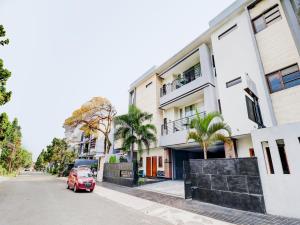 Gallery image of Capital O 91749 Sky City Home in Bandung