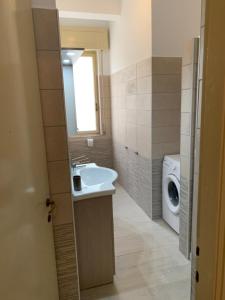 Ένα μπάνιο στο Casa Bianca 2 - confortevole in centro a Moneglia