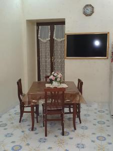 Telewizja i/lub zestaw kina domowego w obiekcie Al Centro Storico Home