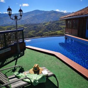 Castillo de Cascadas Finca Hotel 내부 또는 인근 수영장