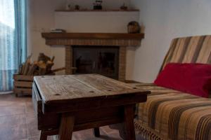 A seating area at Casa El Volaero