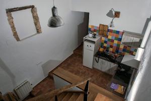 A kitchen or kitchenette at Casa El Volaero