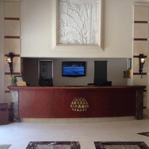 Televisor o centre d'entreteniment de Amarante Pyramids Hotel