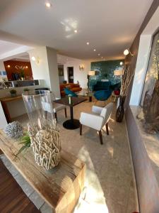 Posezení v ubytování Best Western Plus Hôtel la Rade